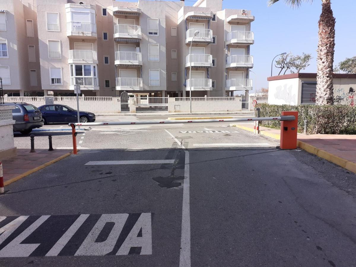 Apartamento Santa Pola, En Playa Del Tamarit Con Piscina. Dış mekan fotoğraf