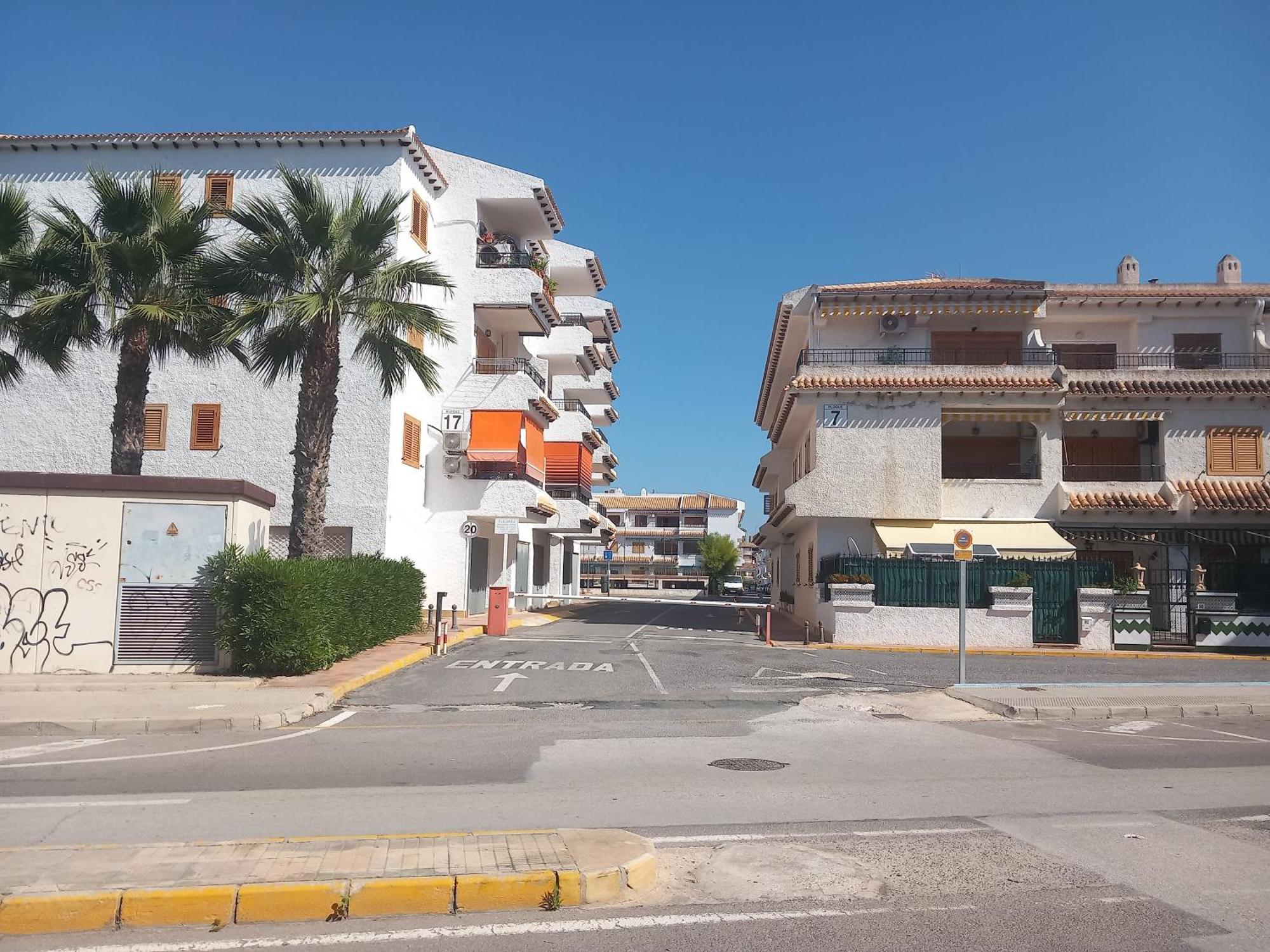 Apartamento Santa Pola, En Playa Del Tamarit Con Piscina. Dış mekan fotoğraf